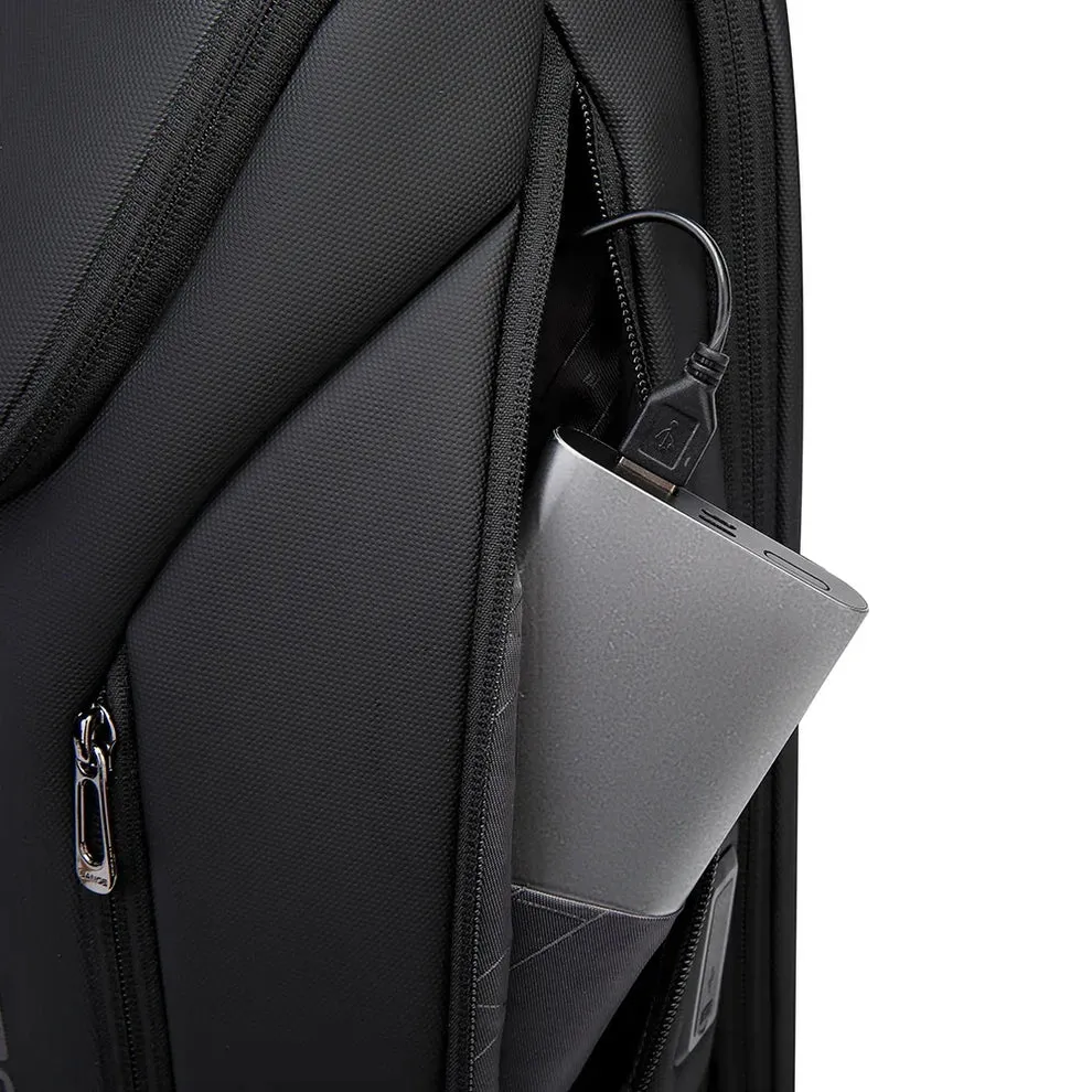 Aerox_Backpack_Secure.webp