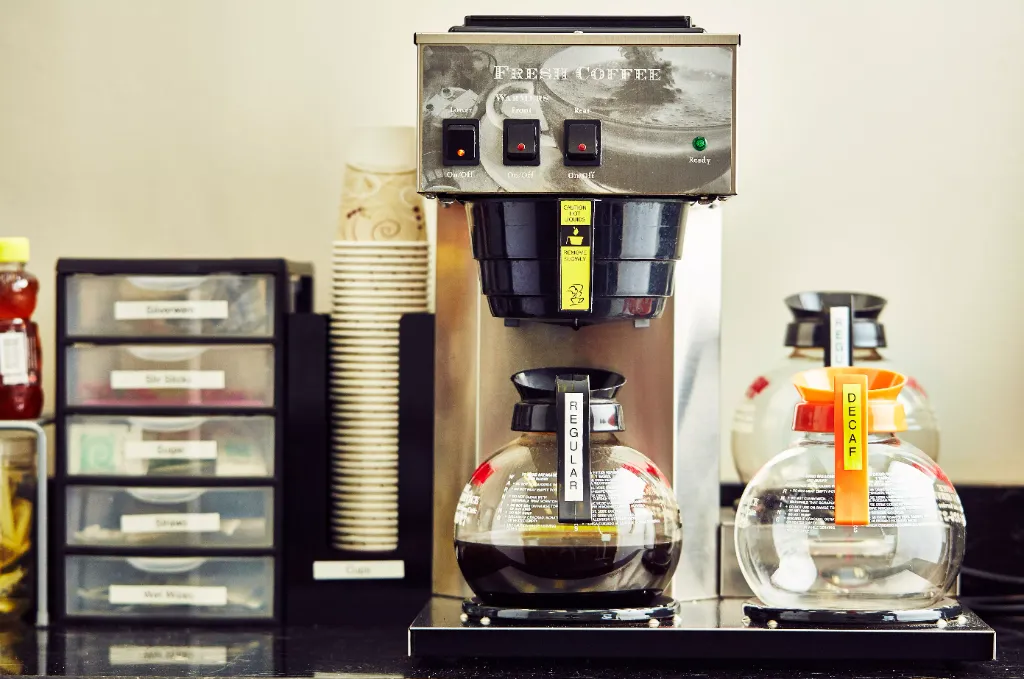 TZe-241_Coffee Machine.webp