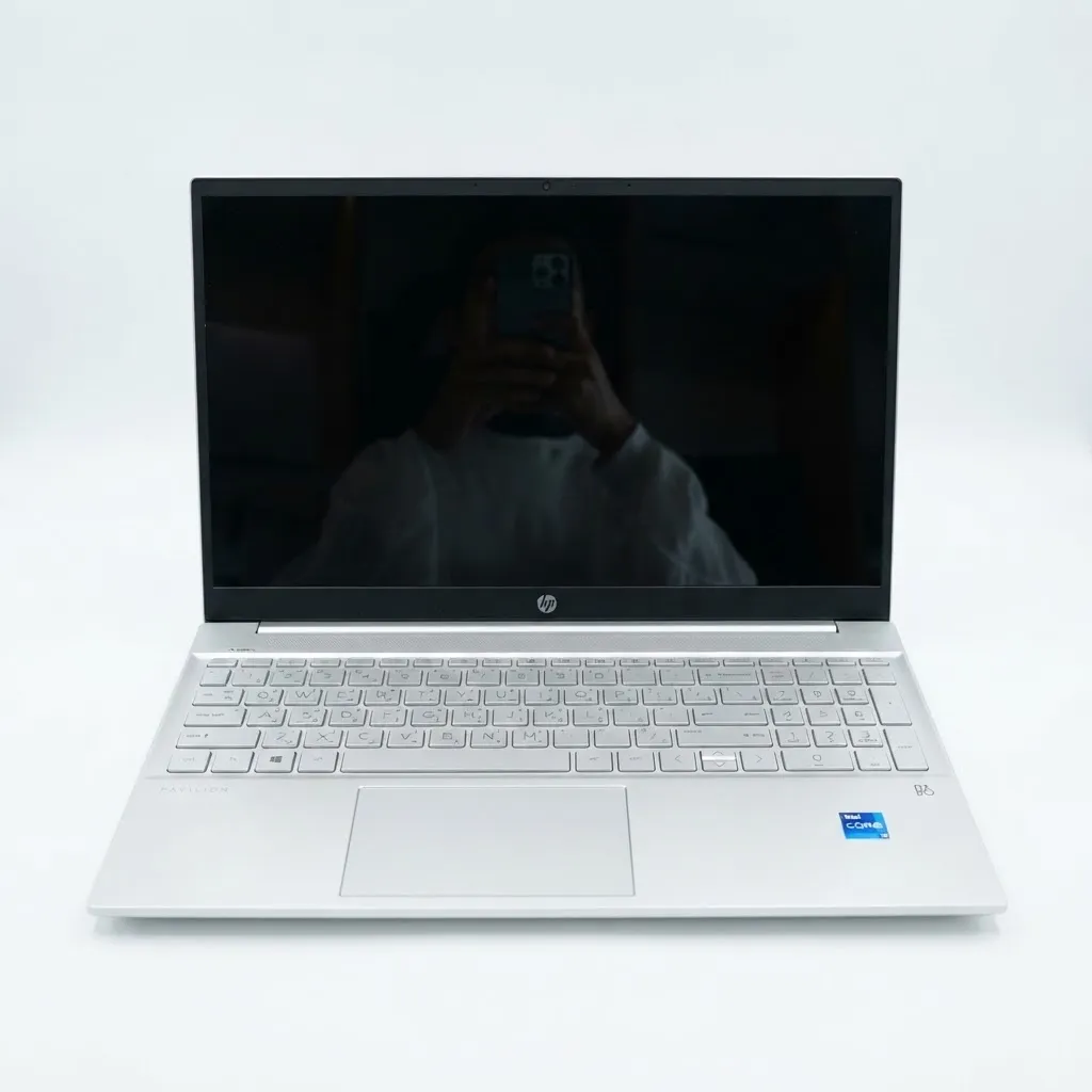 HP Pavilion 15-eg3053cl Core i5 1335U 13th 16GB 512GB SSD 15.6'' FHD Touch Screen Win 11 Home