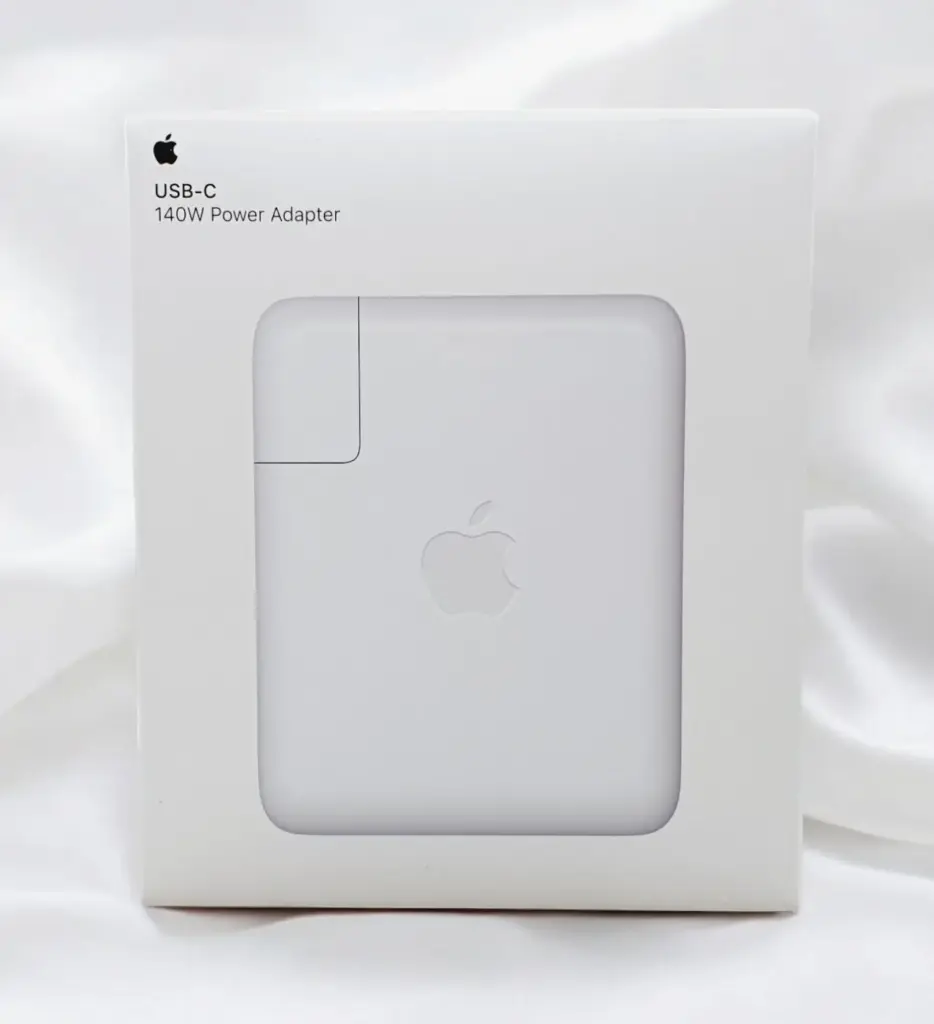 APPLE USB C 140W POWER ADAPTER