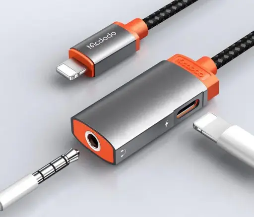 [NQ1388] Lightning to DC3.5 + Lightning Audio Adapter (2.4A)